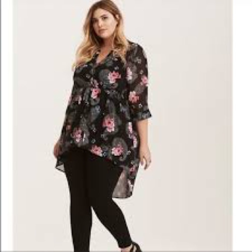 Torrid Paisley Print Chiffon Button Front Top